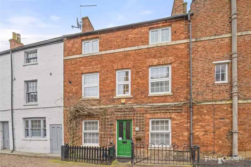 3 Bedroom Georgian Townhouse for Sale Uppingham
