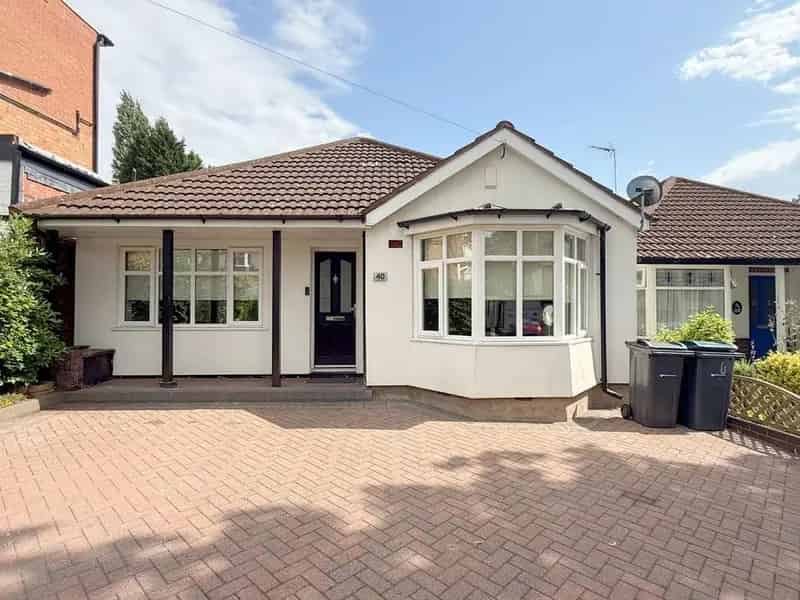 2 Bedroom Detached Bungalow For Sale