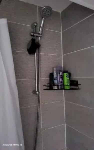 3 Bedroom House with New Bathroom and Big Garden