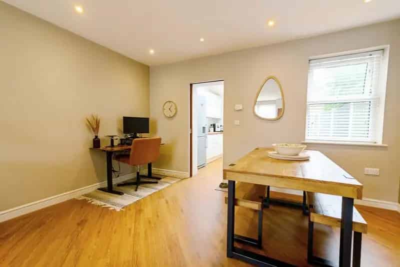 2 Bedroom House For Sale in Monton Village