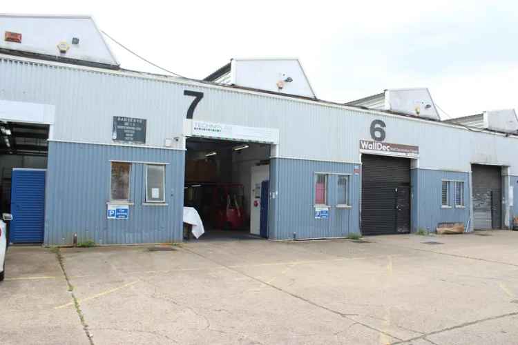 Industrial Warehouse with Mezzanine Near Edinburgh Way