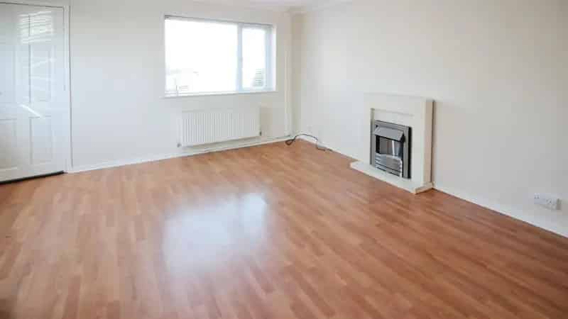 3 Bedroom Semi Detached House to Rent No Chain