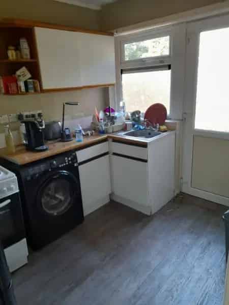 1 Bed Ground Floor Flat Near Shops London Essex 3-Way Swap