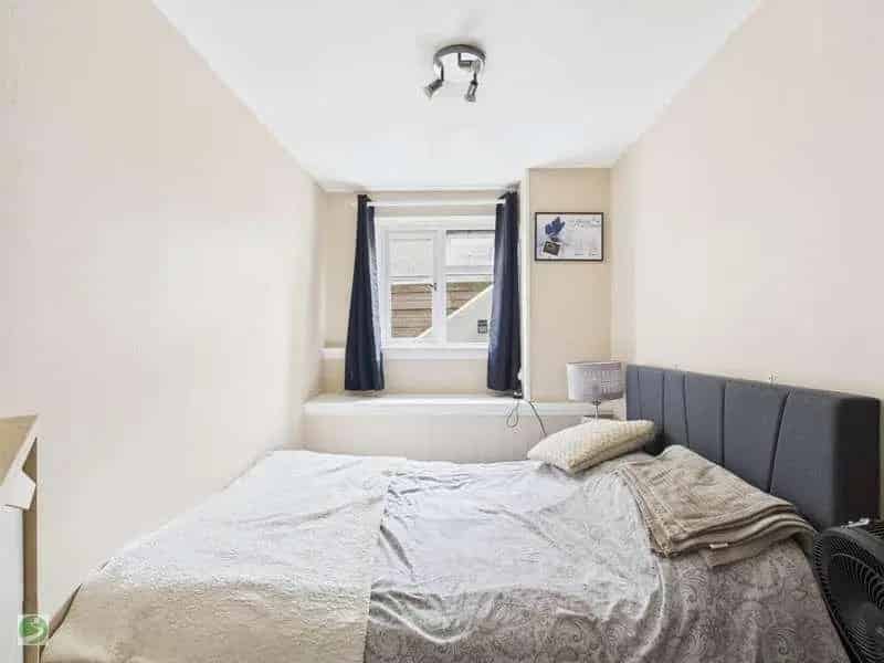 2 Bed Flat for Sale West Looe Ideal for Investors and First Time Buyers