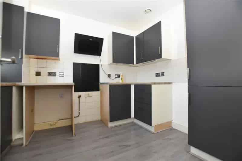 Three Bedroom Semi Detached Home Shared Ownership Chain Free
