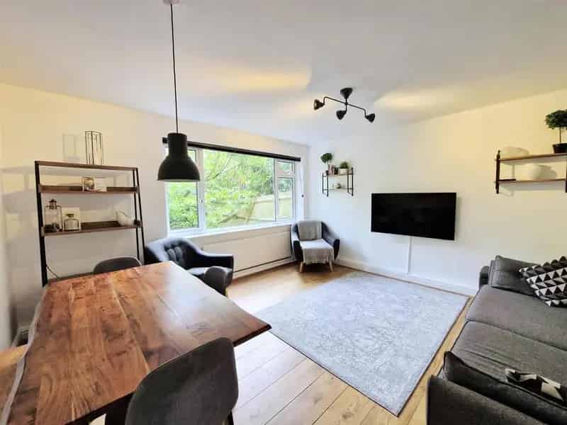 2 Bedroom Apartment to Rent