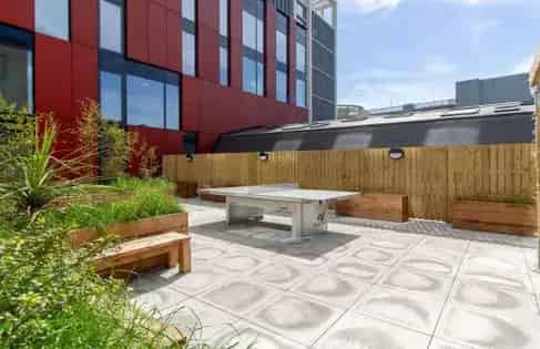84m² 1 Room Flat in Cardiff Deluxe Studio