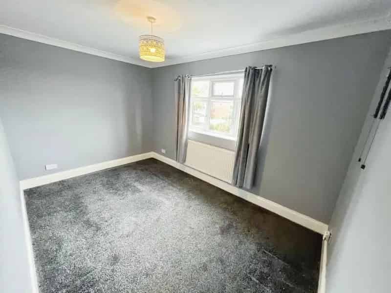 3 Bed Semi-Detached House for Sale in Old Town