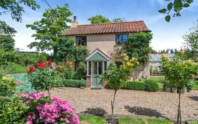 Charming Detached Cottage with Modern Updates and Electric Car Charging