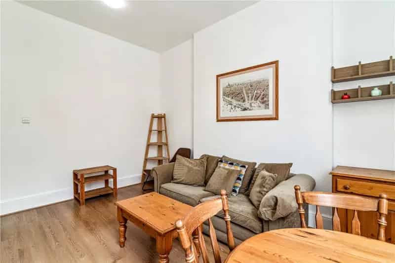 1 Bedroom Flat Near Hyde Park London