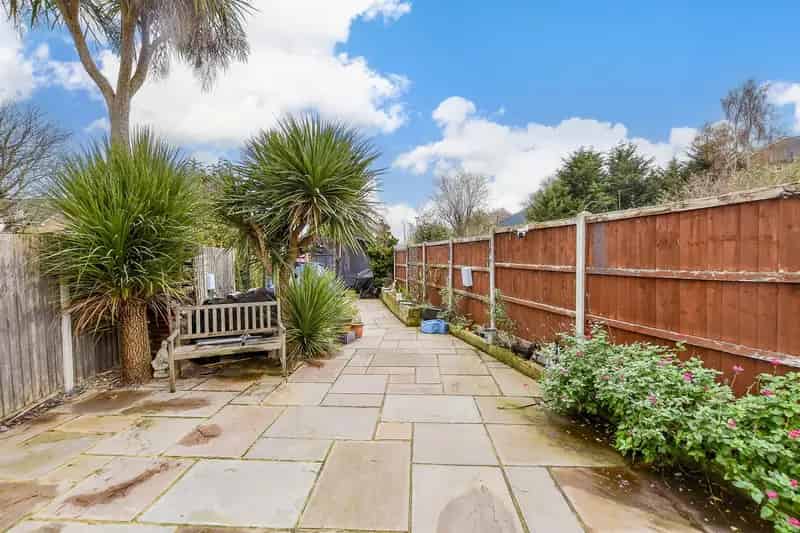 3 Bedroom End Terrace House for Sale
