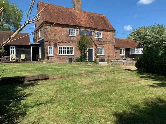 Public House and Restaurant for Sale in Village