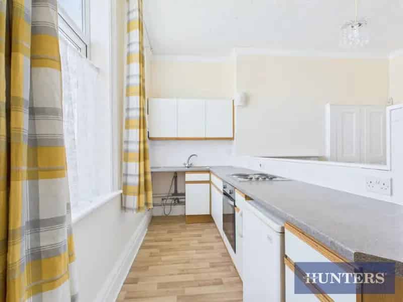 1 Bedroom Flat To Let - Close to Town Centre