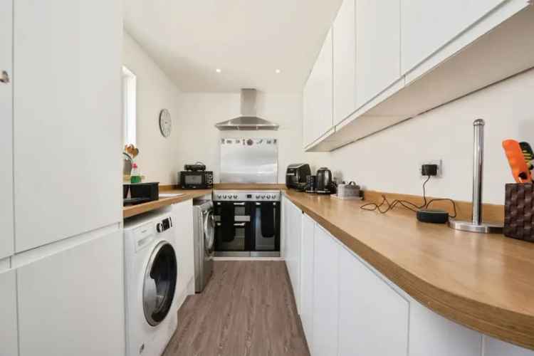 3 Bed Detached Bungalow Sholing