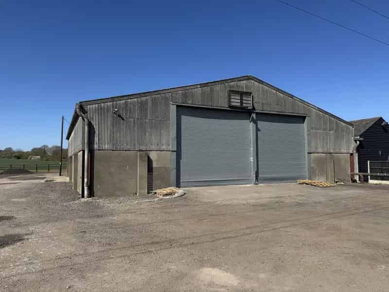 Industrial Steel Portal Frame Unit To Let