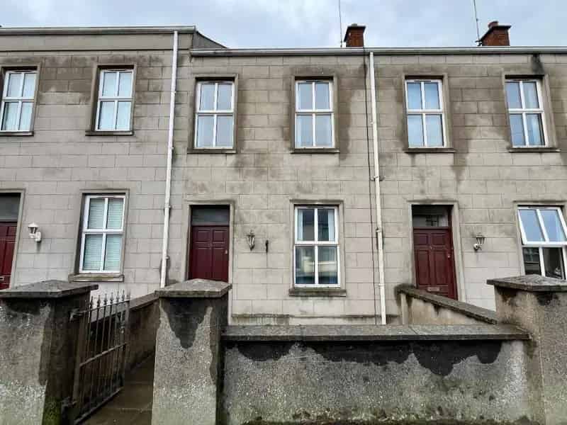 Three Bedroom Mid Terrace Home Lurgan