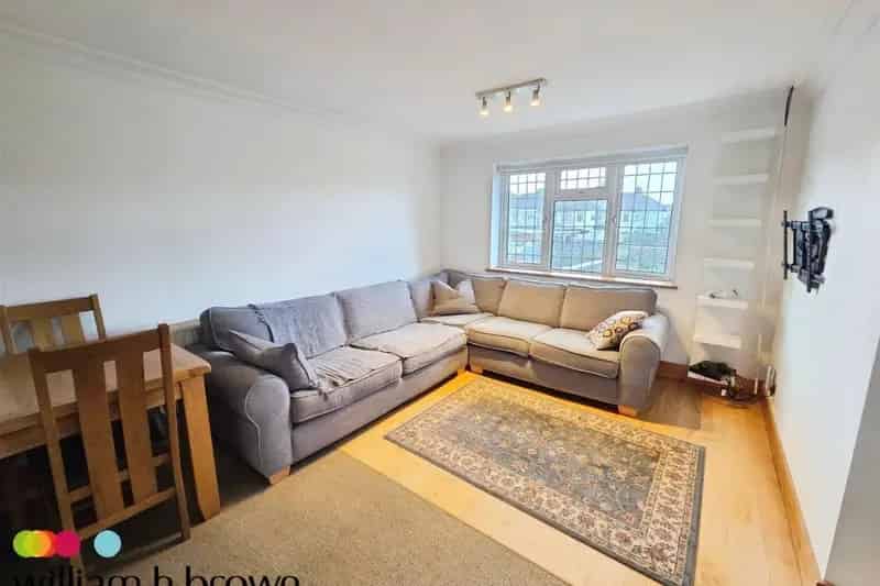 House For Rent , Rainham Road, London, England