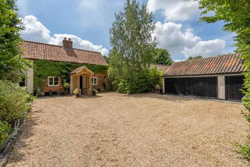 5 Bedroom Detached Period Home Colton Norwich