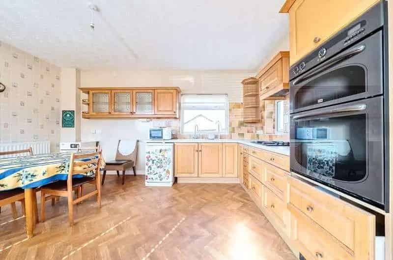2 Bed Detached Bungalow For Sale