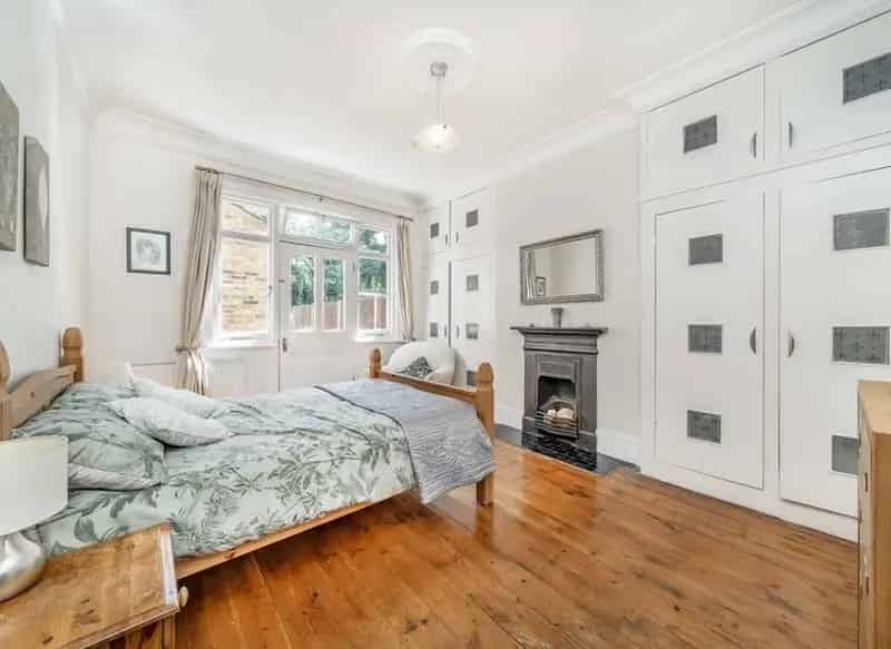 Six Bedroom Family Home Potential Near West Ealing Station