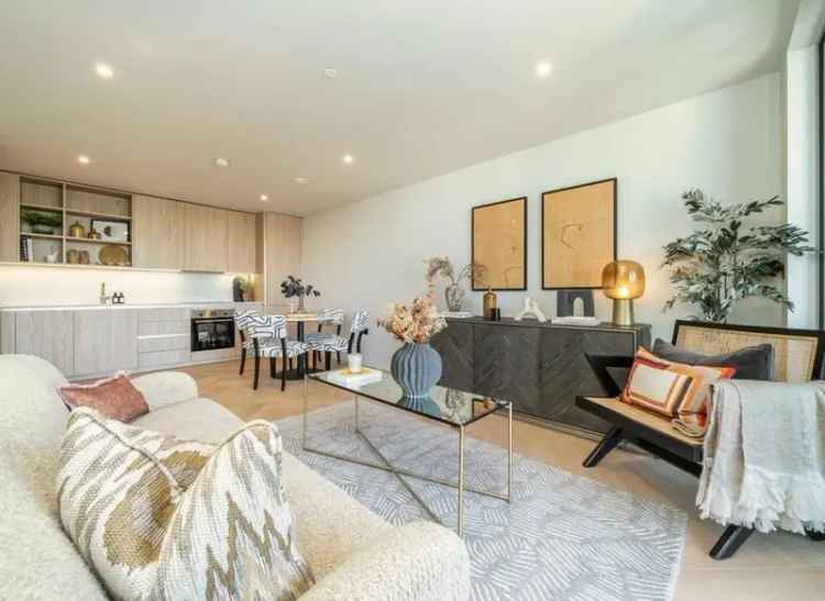 Two Bedroom Loft-Style Apartment in New Malden Near Kingston