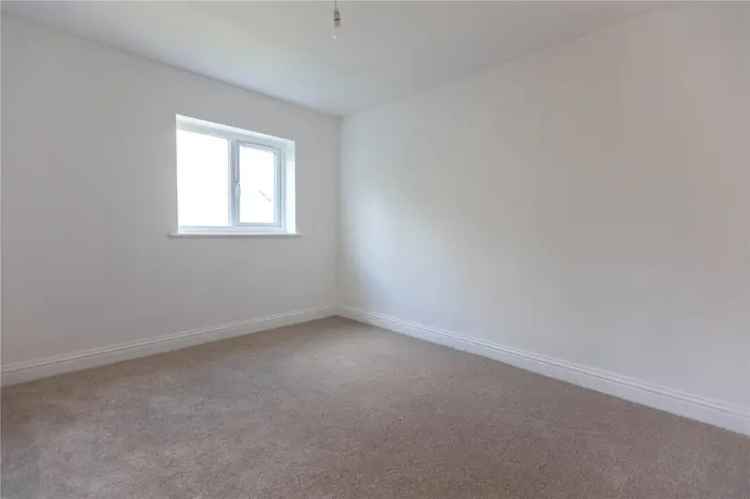 2 Bedroom Detached Bungalow Horfield