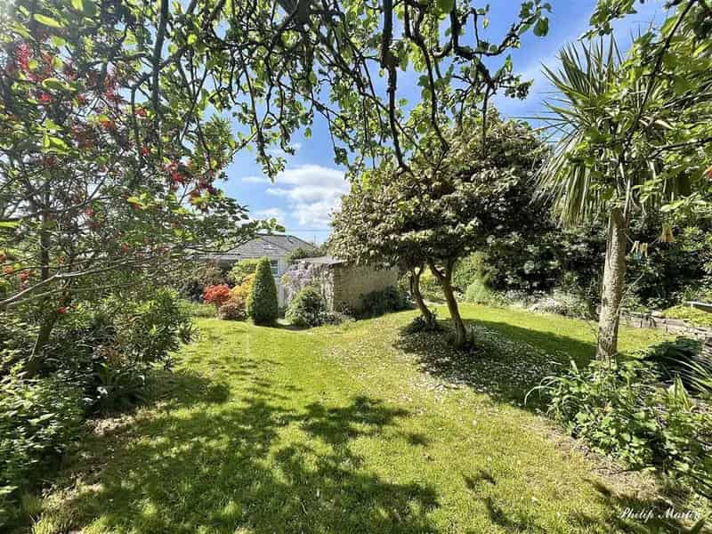 3 Bedroom Cottage for Sale