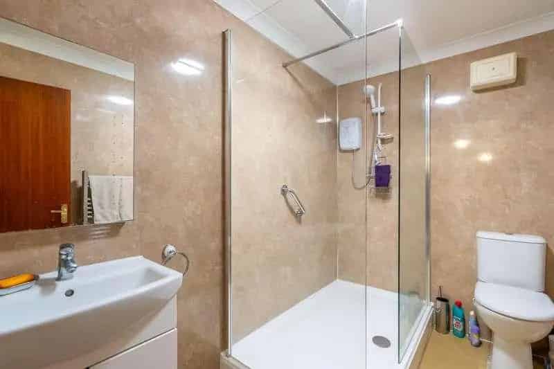 2 Bed Flat for Sale in Bognor Regis