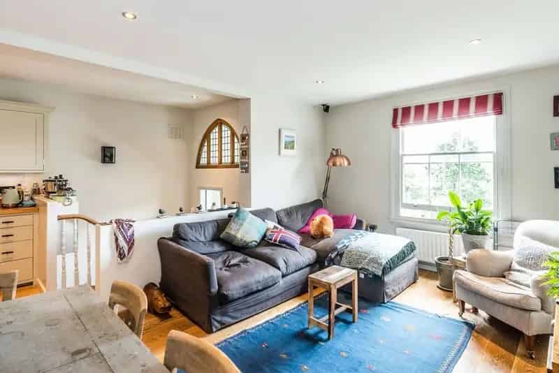 2 Bedroom Flat to Rent Clapham