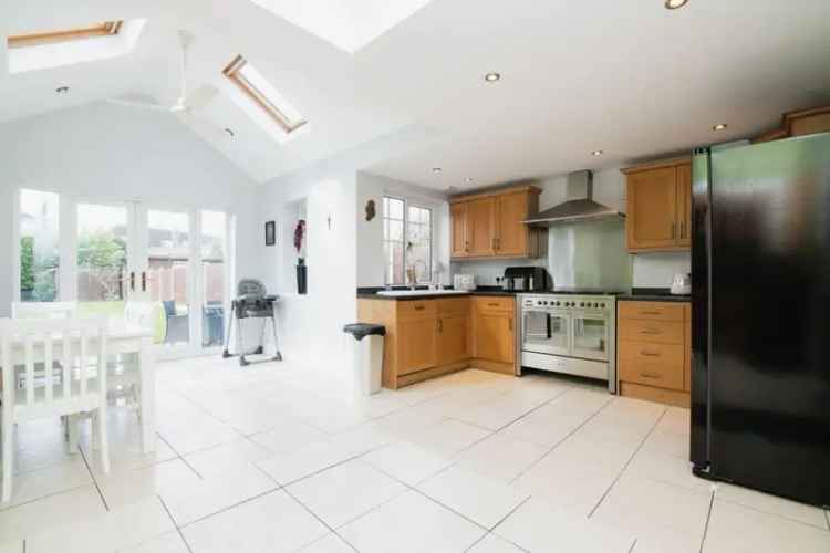 4 Bedroom Semi-Detached Family Home For Sale