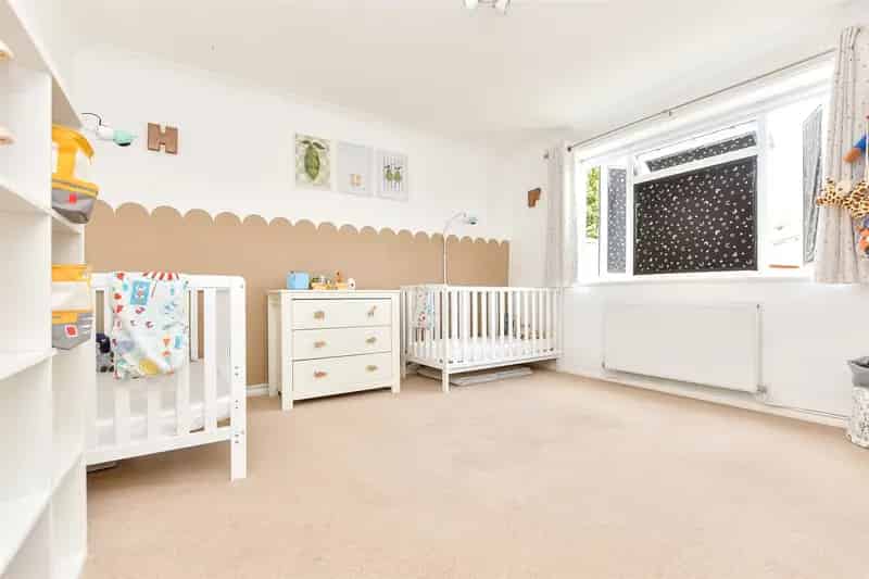 2 Bedroom Maisonette for Sale Near Box Hill