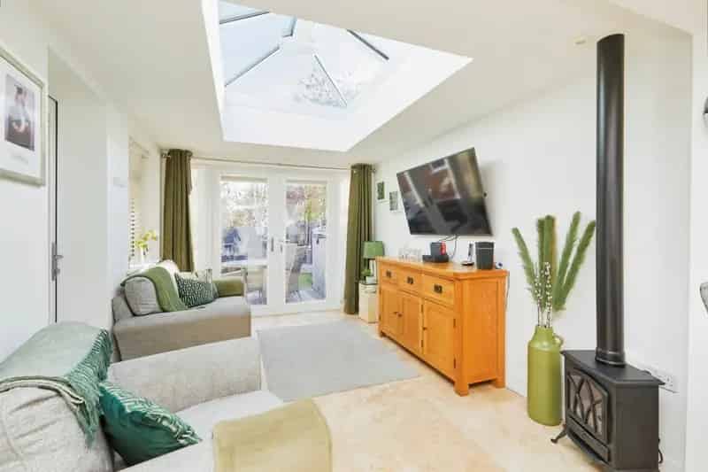 Three-Bedroom Detached Bungalow with Annex in Allestree