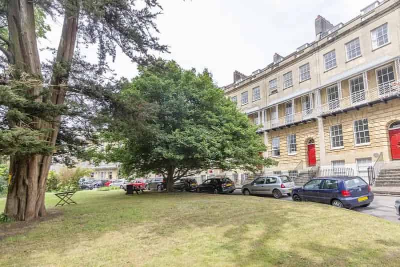 1 Bedroom Flat to Rent Clifton Village