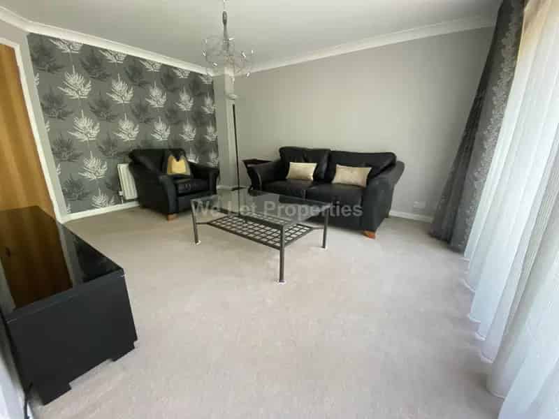 4 Bedroom Townhouse to Rent - Furnished