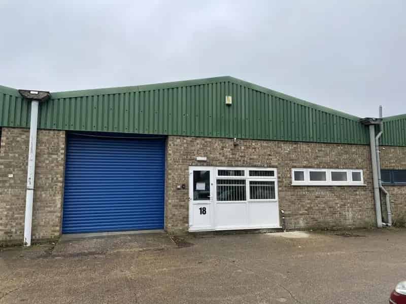 Industrial Unit For Lease Refurbished Warehouse Workshop