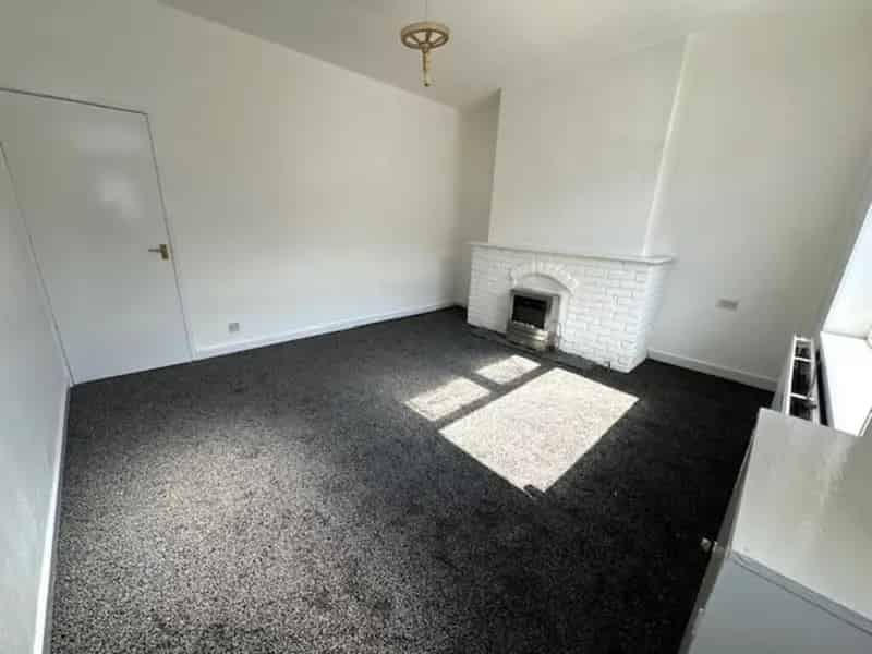 2 bedroom terraced house