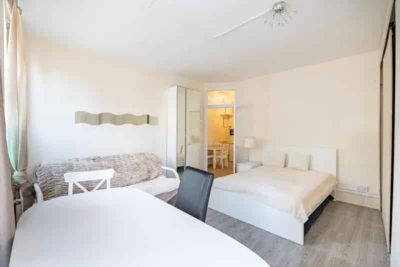 Flat For Rent , Talgarth Road, London, England