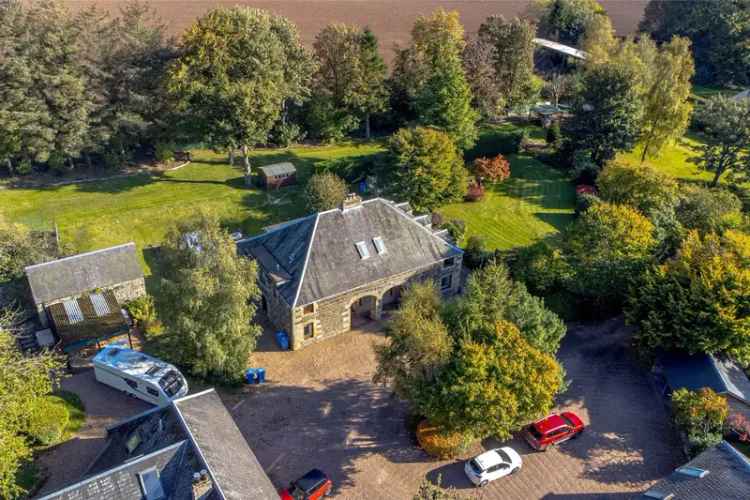 Whinstead Family House with Exceptional Garden and Rustic Outdoor Kitchen