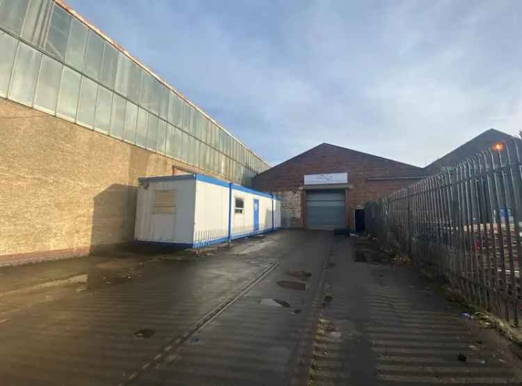 Industrial Warehouse For Lease