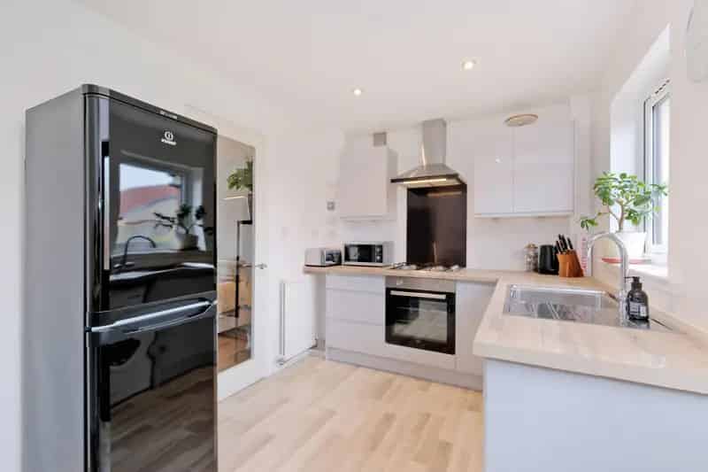 2 Bed Semi-Detached House with Garage - Portlethen