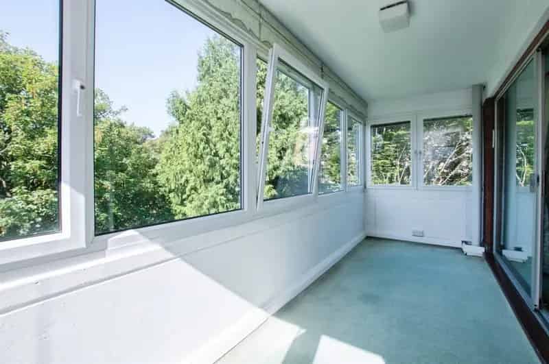 Two Double Bedroom Apartment Bournemouth No Onward Chain