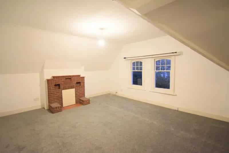 1 bedroom House of Multiple Occupation
 To Rent