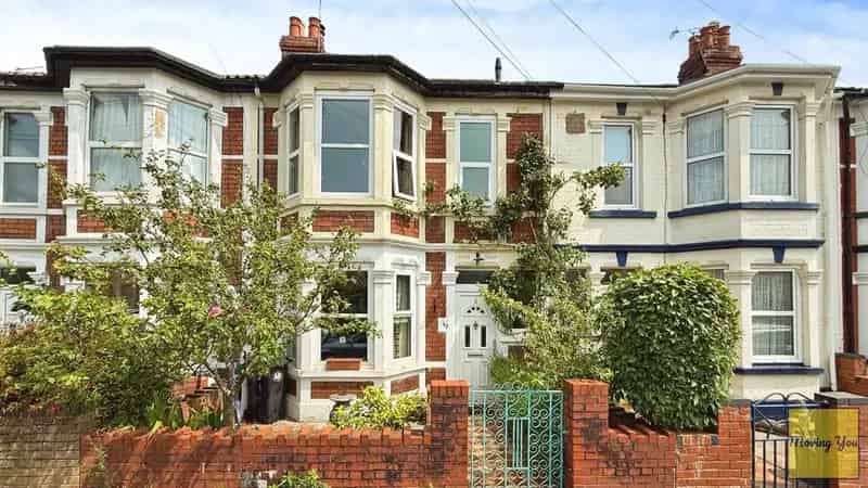 3 Bedroom Victorian Terrace House For Sale