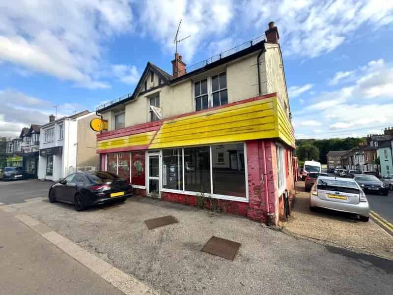 Former National Tyres and Autocare Centre For Sale
