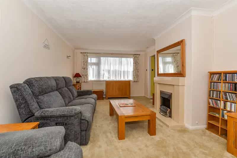 2 Bedroom Semi Detached Bungalow for Sale Enbrook Valley
