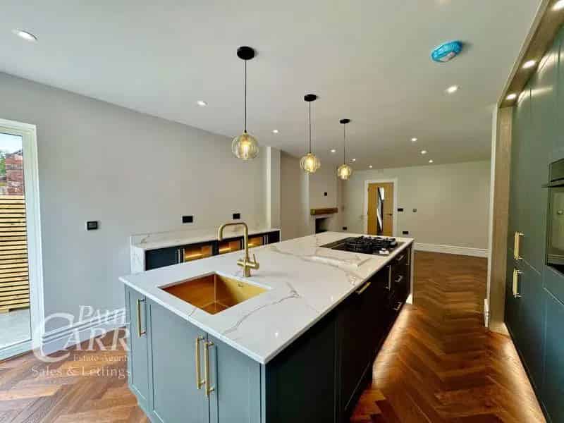4 Bedroom Semi-Detached House for Sale