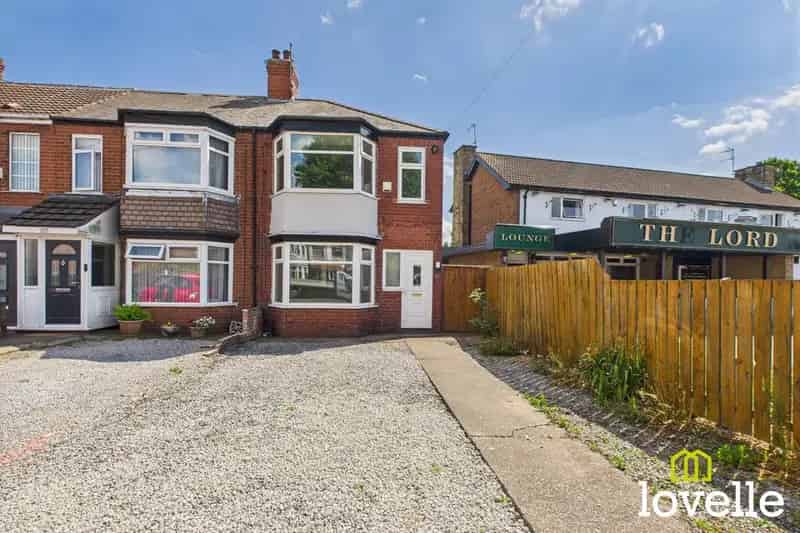 3 Bedroom End Terrace House for Sale