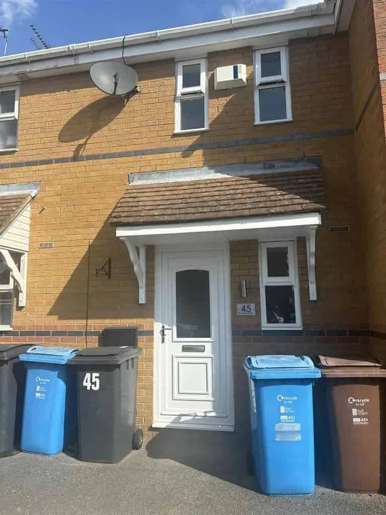 1 Bedroom Terraced House to Rent in Kingswood Hull