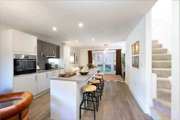 2 Bedroom Terraced House for Sale Burgess Hill