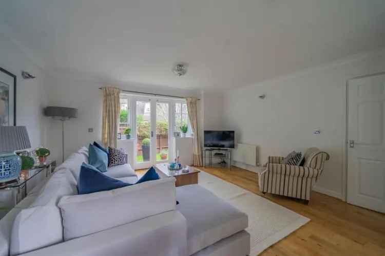 3 Bed House Aston Clinton Family Home Near Amenities Schools